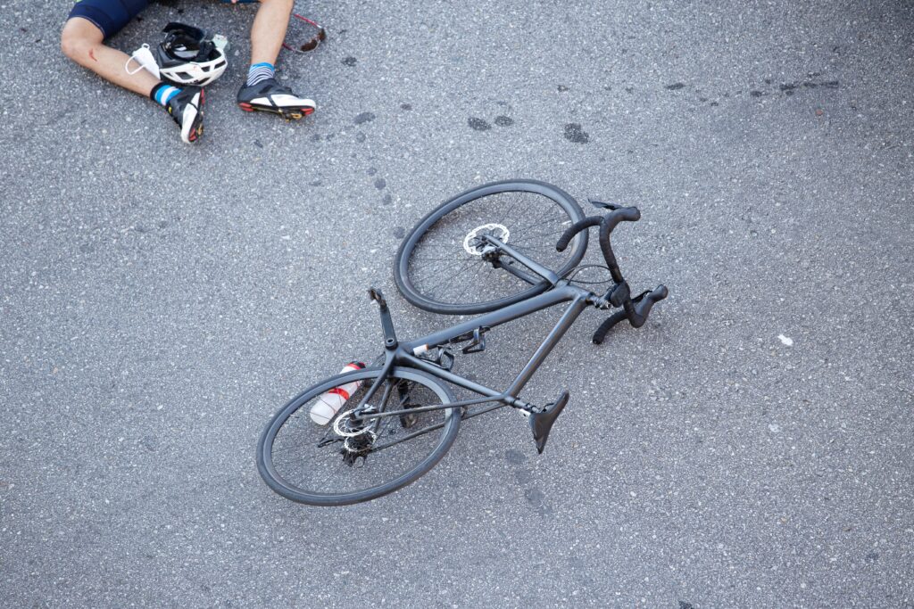 ¿Puedo presentar una reclamación si el accidente en bicicleta ocurrió en propiedad privada?